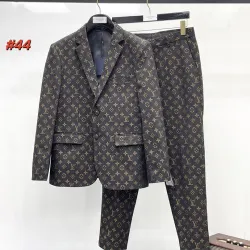 Louis Vuitton Suit #B65665