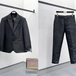 Louis Vuitton Suit #B65669