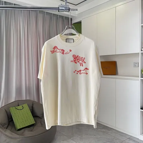 Gucci T-shirts for Gucci Men's AAA T-shirts #B60570