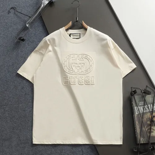 Gucci T-shirts for Gucci Men's AAA T-shirts #B61002