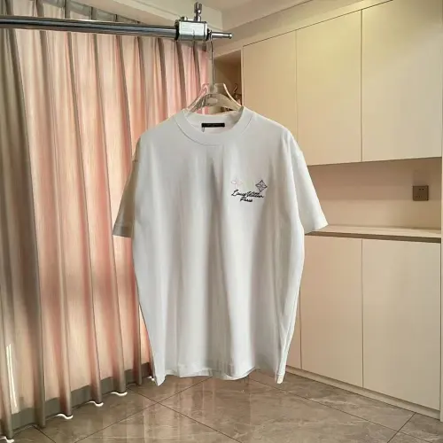 Louis Vuitton T-Shirts for AAAA Louis Vuitton T-Shirts #B60279