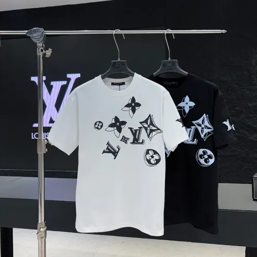Louis Vuitton T-Shirts for AAAA Louis Vuitton T-Shirts #B64952