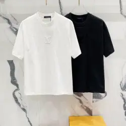 Louis Vuitton T-Shirts for AAAA Louis Vuitton T-Shirts Pure black Pure white #B46693