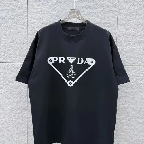 Prada T-Shirts for Men #B66508
