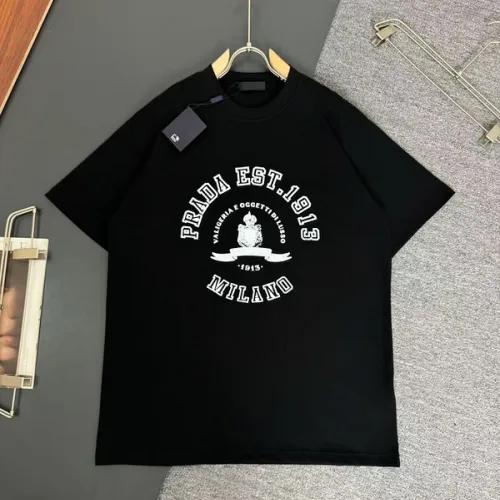 Prada T-Shirts for Men Black/White #B50201