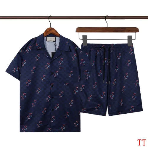 Gucci Tracksuits for Gucci short tracksuits for men #B49383
