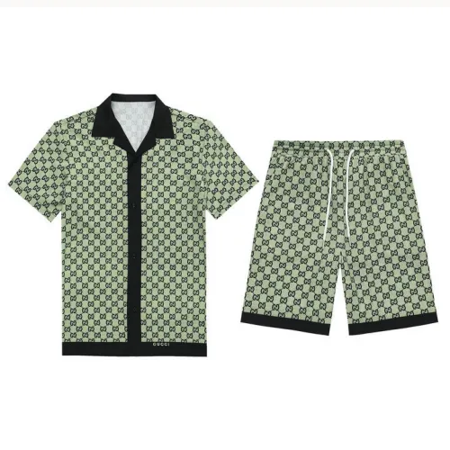 Gucci Tracksuits for Gucci short tracksuits for men #B49880