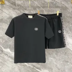 Gucci Tracksuits for Gucci short tracksuits for men #B67032
