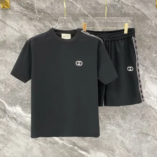 Gucci Tracksuits for Gucci short tracksuits for men #B67032