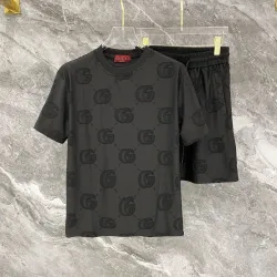 Gucci Tracksuits for Gucci short tracksuits for men #B67046