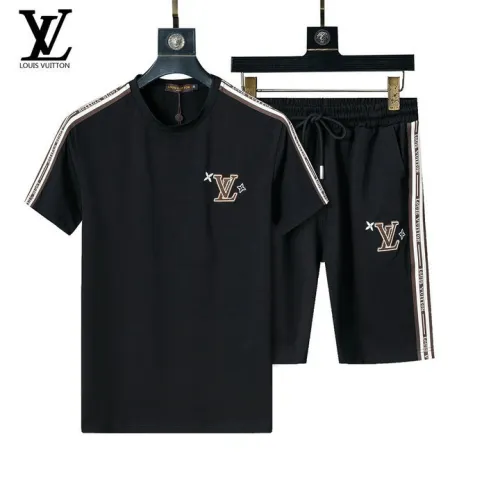 Louis Vuitton tracksuits for Louis Vuitton short tracksuits for men #B51888