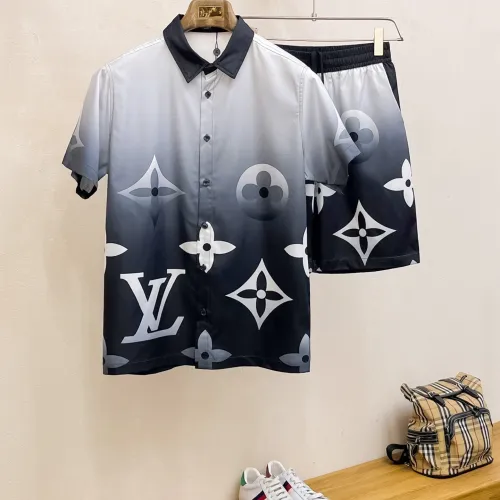 Louis Vuitton tracksuits for Louis Vuitton short tracksuits for men #B52151