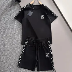 Louis Vuitton tracksuits for Louis Vuitton short tracksuits for men #B53334