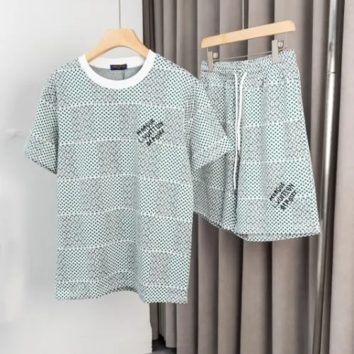 Louis Vuitton tracksuits for Louis Vuitton short tracksuits for men #B57922