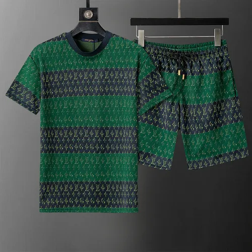 Louis Vuitton tracksuits for Louis Vuitton short tracksuits for men #B61351