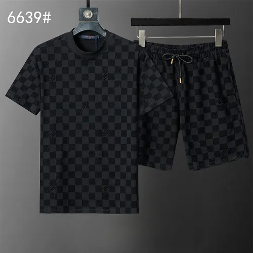 Louis Vuitton tracksuits for Louis Vuitton short tracksuits for men #B61387