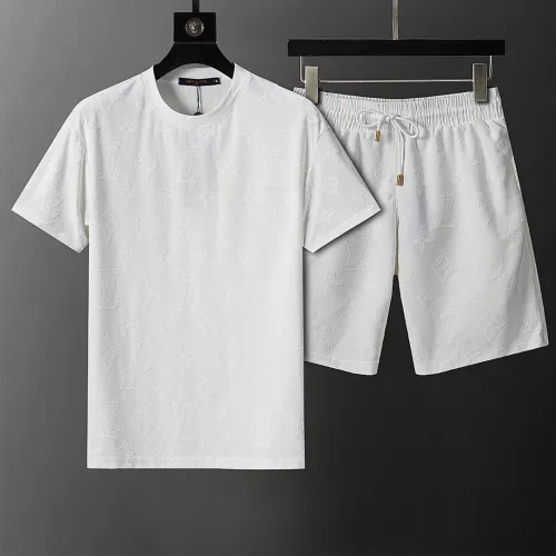 Louis Vuitton tracksuits for Louis Vuitton short tracksuits for men #B61434