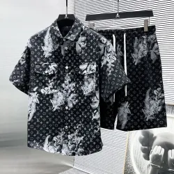 Louis Vuitton tracksuits for Louis Vuitton short tracksuits for men #B64404