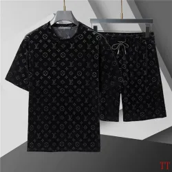 Louis Vuitton tracksuits for Louis Vuitton short tracksuits for men #B65809