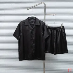 Louis Vuitton tracksuits for Louis Vuitton short tracksuits for men #B66772