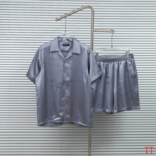 Louis Vuitton tracksuits for Louis Vuitton short tracksuits for men #B66777