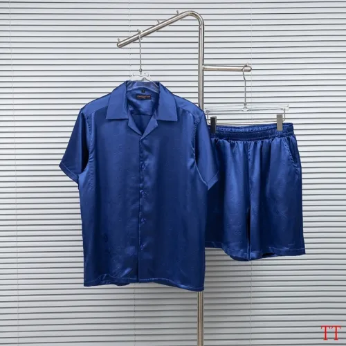Louis Vuitton tracksuits for Louis Vuitton short tracksuits for men #B66781