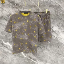 Louis Vuitton tracksuits for Louis Vuitton short tracksuits for men #B67011