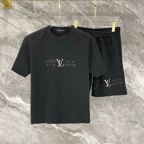 Louis Vuitton tracksuits for Louis Vuitton short tracksuits for men #B67023
