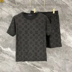 Louis Vuitton tracksuits for Louis Vuitton short tracksuits for men #B67041