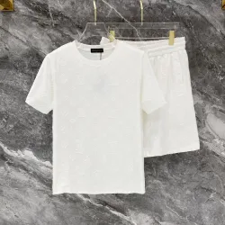 Louis Vuitton tracksuits for Louis Vuitton short tracksuits for men #B67042