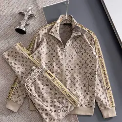Louis Vuitton tracksuits for Men long tracksuits #B57577