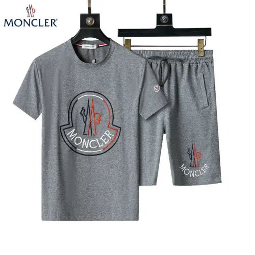 Moncler Tracksuits for Moncler Short Tracksuits for men #B51862