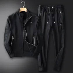 versace Tracksuits for Men's long tracksuits #999931141