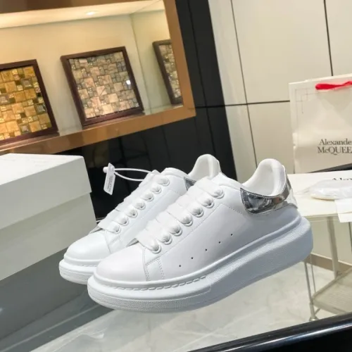 Alexander McQueen Shoes for Unisex McQueen Sneakers #B55812
