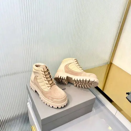 Balenciaga shoes for Balenciaga Unisex Shoes #B65737