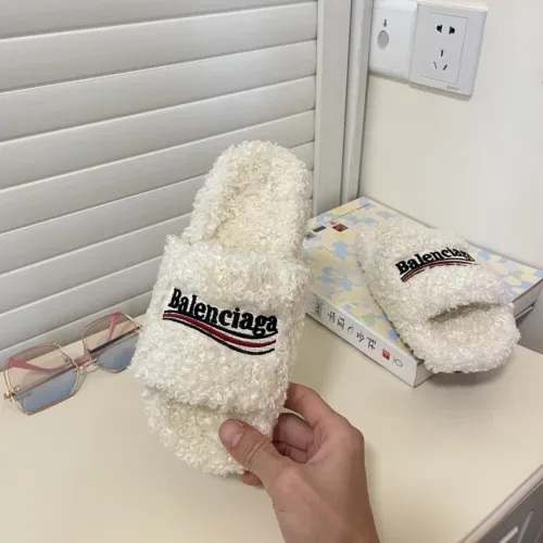 Balenciaga shoes for Women's Balenciaga Slippers #9999925578