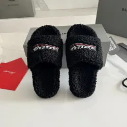 Balenciaga shoes for Women's Balenciaga Slippers #9999927030