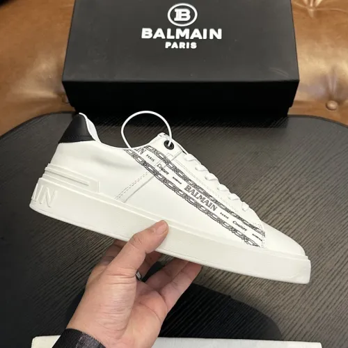 Balmain Sneakers Shoes for men #B63731