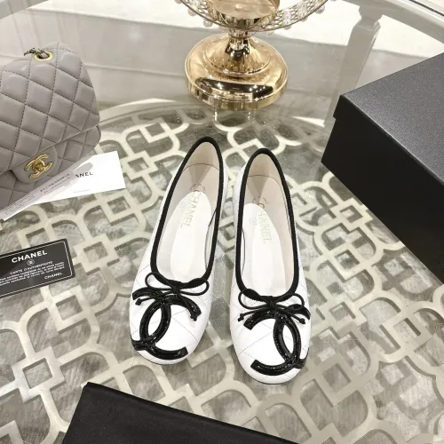 Chanel  Ballet Flats with Logo For Women #B54756