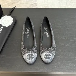 Chanel shoes for Women's Ballet flats Black #B48740