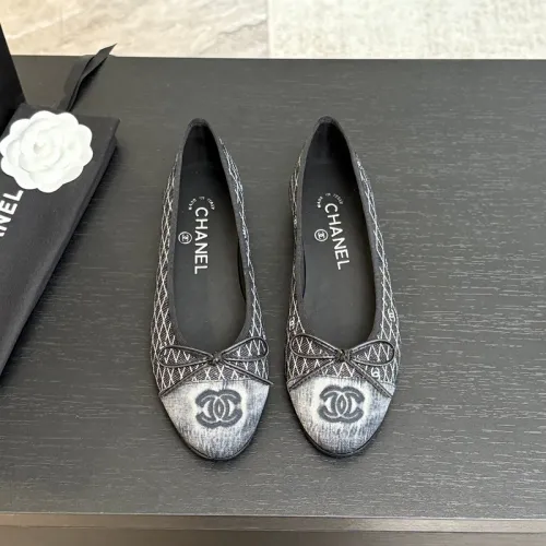 Chanel shoes for Women's Ballet flats Black #B48740
