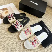 Chanel shoes for Women's Chanel slippers #B52378