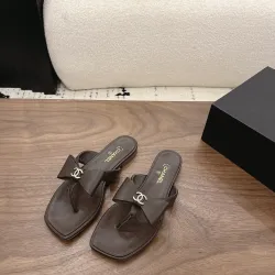 Chanel shoes for Women's Chanel slippers #B66678