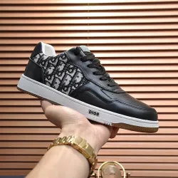 Dior Shoes for Men's Sneakers #99908103