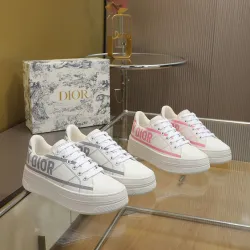 Dior Shoes for Women's Sneakers #B49444