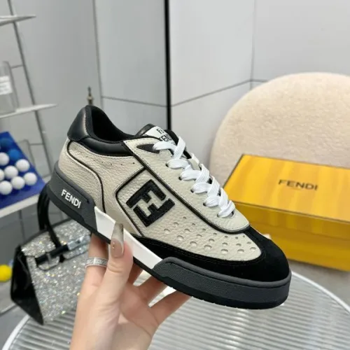 Fendi shoes for Men's Fendi Sneakers #B56296