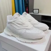 Givenchy Men's White Sneakers #B50182