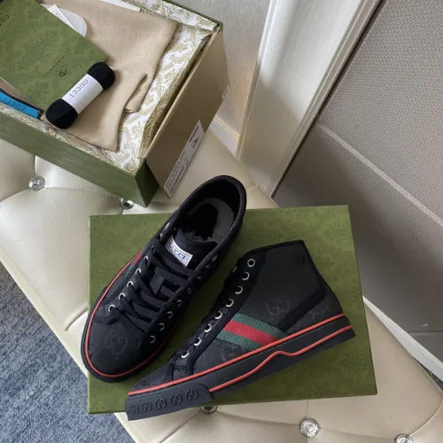 Gucci Shoes for Gucci Unisex Shoes #99913726
