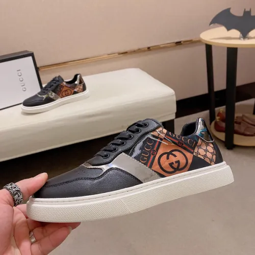 Gucci Shoes for Mens Gucci Sneakers #B52075