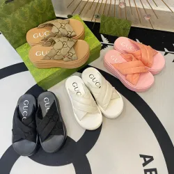 Gucci Shoes for Women's Gucci Slippers #B52401